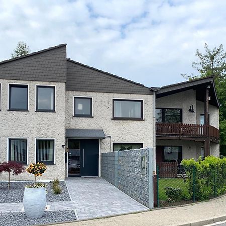 Besotel Erkrath- Schicke Fewo Oder Apartments Zentral Naehe Bahnhof Und Autobahn Im Neandertal Mit Glasfaser Wlan Und Freies Parken 外观 照片