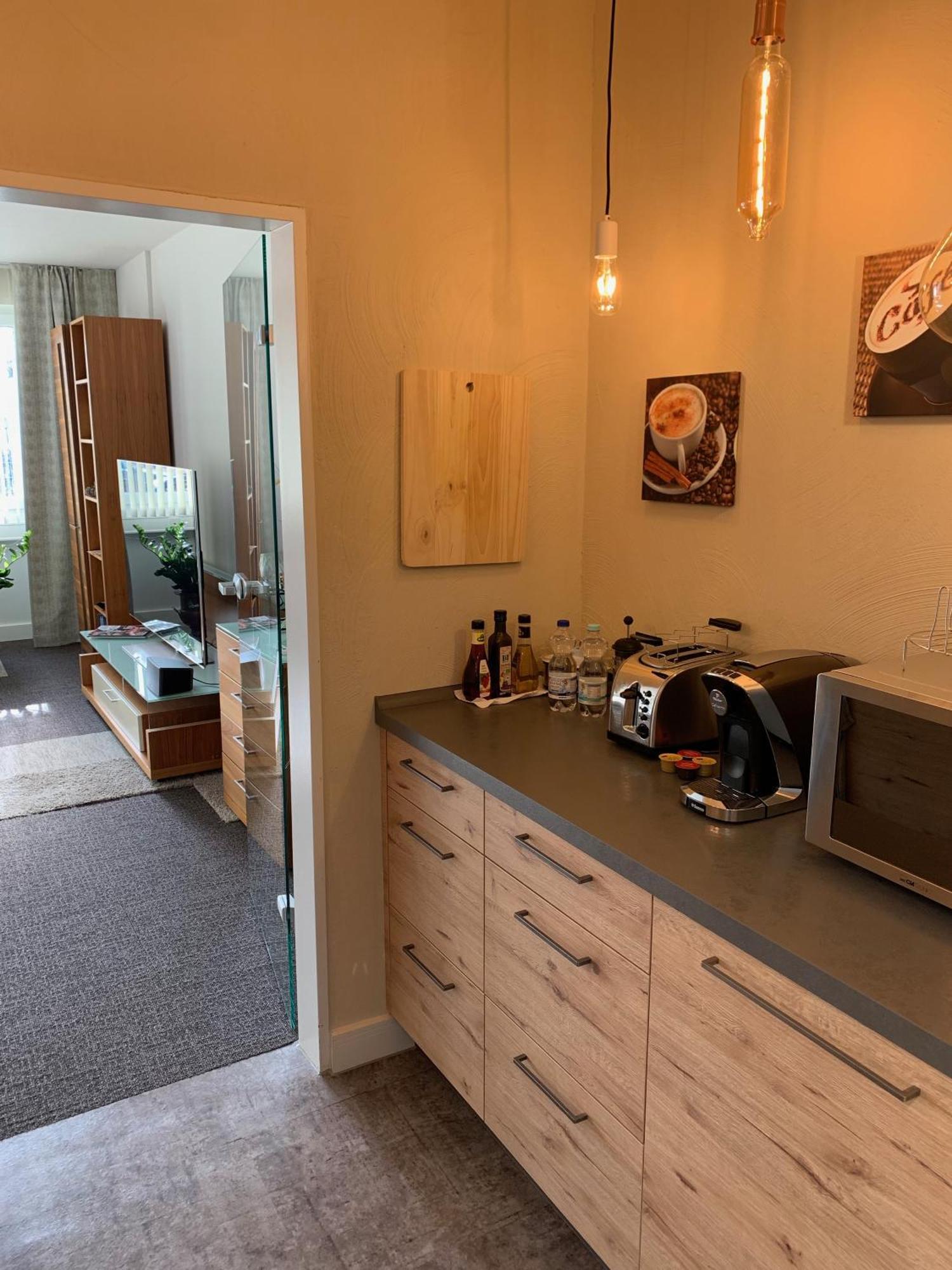 Besotel Erkrath- Schicke Fewo Oder Apartments Zentral Naehe Bahnhof Und Autobahn Im Neandertal Mit Glasfaser Wlan Und Freies Parken 外观 照片