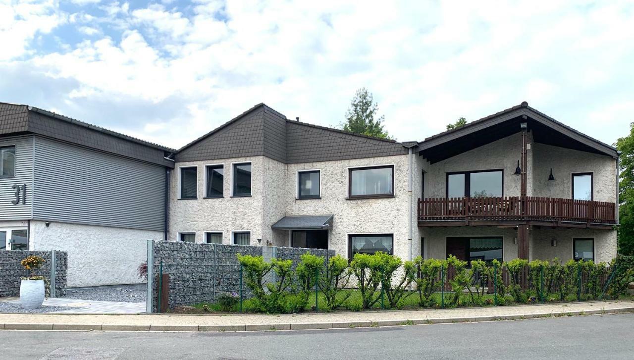 Besotel Erkrath- Schicke Fewo Oder Apartments Zentral Naehe Bahnhof Und Autobahn Im Neandertal Mit Glasfaser Wlan Und Freies Parken 外观 照片